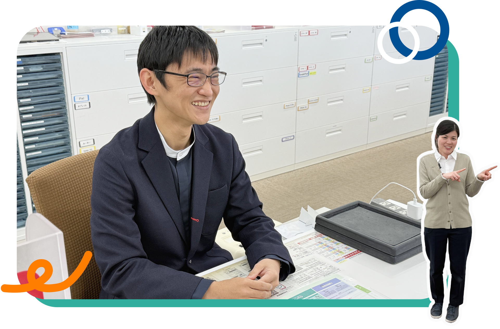 接客中の男性スタッフ