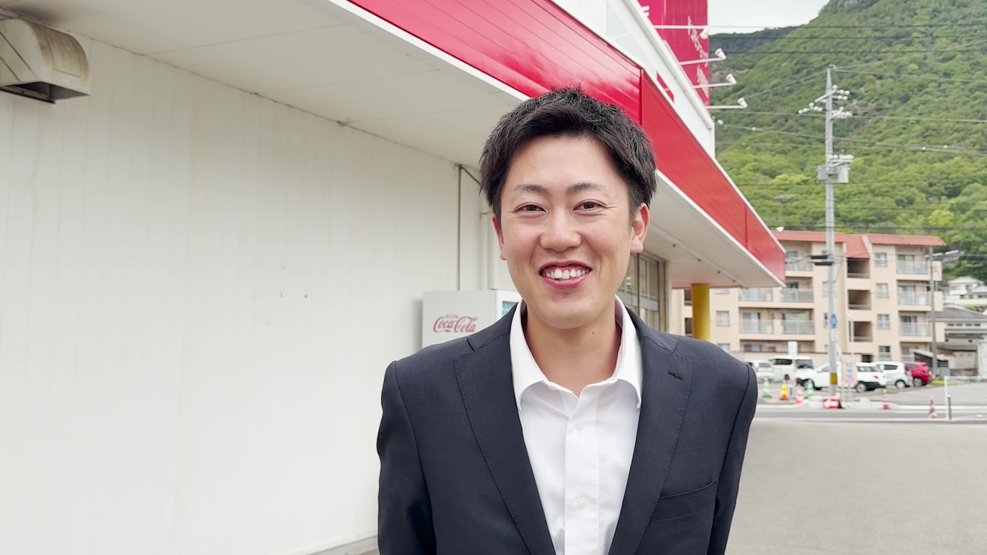 求職者にメッセージを送る岡本店長