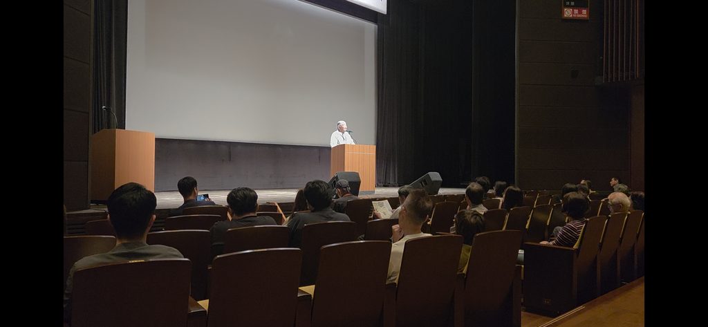 松田先生の講演中の様子